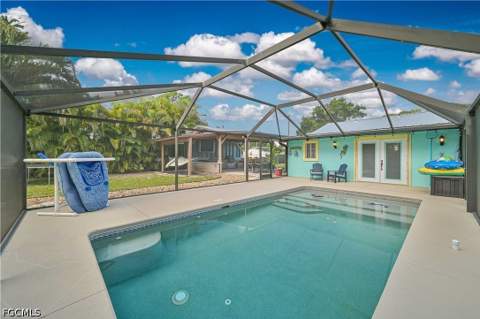 427 Stockton St, North Fort Myers FL - photo 7 of 50
