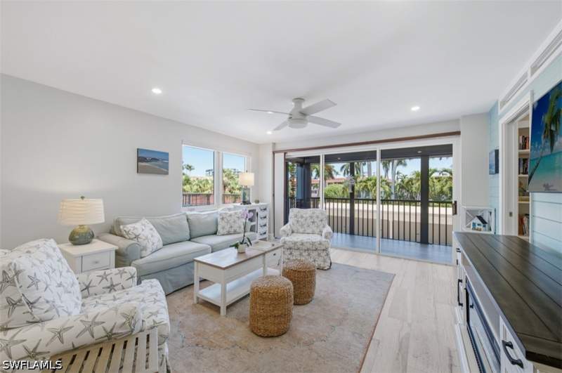 1 bedroom Condominium at 2170 Gulf Shore Blvd N 24W, Beacon House, Naples — photo 4