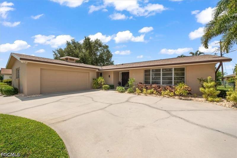 3 bedroom SingleFamilyResidence at 1442 Woodwind Ct, Tanglewood, Fort Myers — photo 3