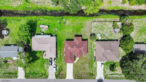 127 Connecticut Rd, Lehigh Acres FL - photo 10 of 22