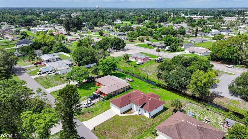 3 bedroom SingleFamilyResidence at 127 Connecticut Rd, Lehigh Acres, Lehigh Acres — photo 5
