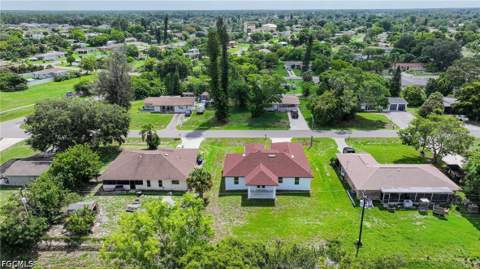 127 Connecticut Rd, Lehigh Acres FL - photo 7 of 22