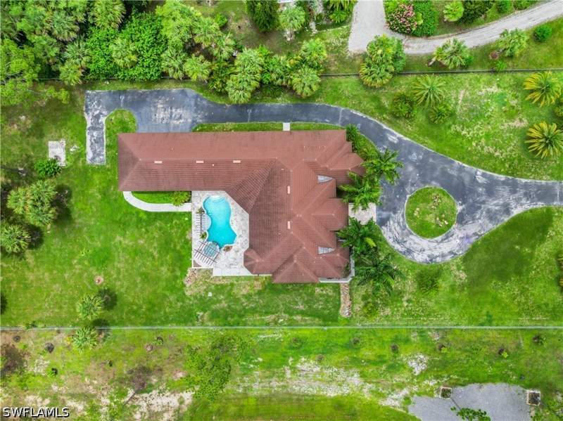 6 bedroom SingleFamilyResidence at 1361 Golden Gate Blvd W, Golden Gate Estates, Naples — photo 5