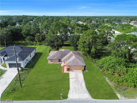 2707 42nd St W, Lehigh Acres FL - photo 10 of 43