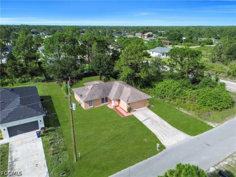 2707 42nd St W, Lehigh Acres FL - photo 11 of 43