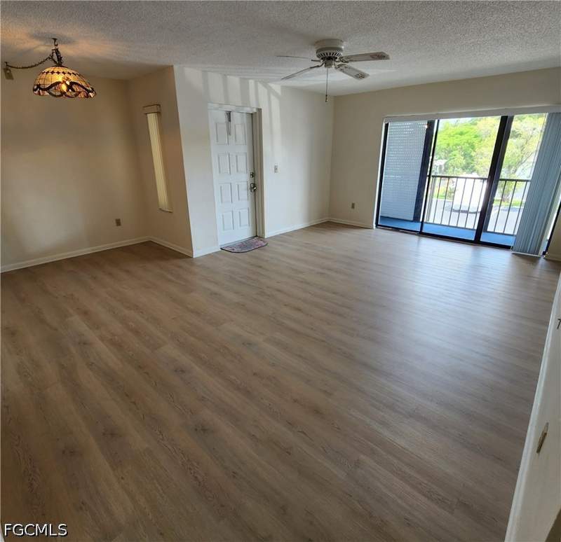 2 bedroom Condominium at 4681 Lakeside Club Blvd 11-C2, Pine Ridge Of Fort Myers Village, Fort Myers — photo 4