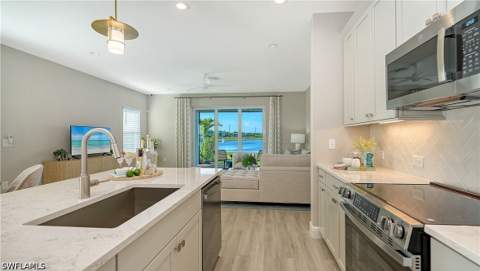 5022 Draco Cir, Naples FL - photo 15 of 32