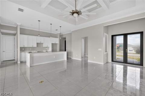 4304 Jacaranda Pkwy W, Cape Coral FL - photo 16 of 42
