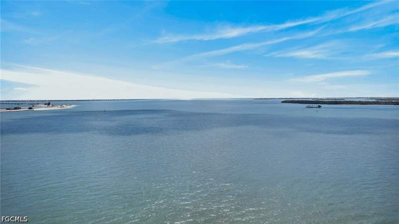 2 bedroom Condominium at 15011 Punta Rassa Rd 905, Punta Rassa, Fort Myers — photo 4