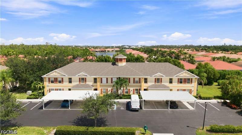 3 bedroom Condominium at 4263 Liron Ave 101, Province Park, Fort Myers — photo 2