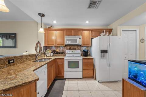 4263 Liron Ave 101, Fort Myers FL - photo 8 of 25
