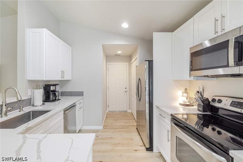 2 bedroom SingleFamilyResidence at 211 Palmacea Rd, Russell Park, Fort Myers — photo 3