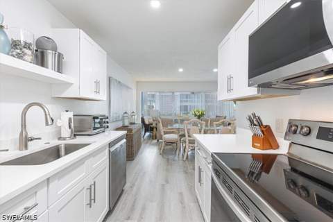 2100 Gulf Shore Blvd N 111, Naples FL - photo 9 of 18