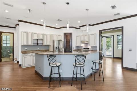 1358 Hopedale Dr, Fort Myers FL - photo 11 of 50