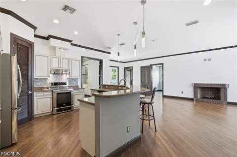 1358 Hopedale Dr, Fort Myers FL - photo 14 of 50