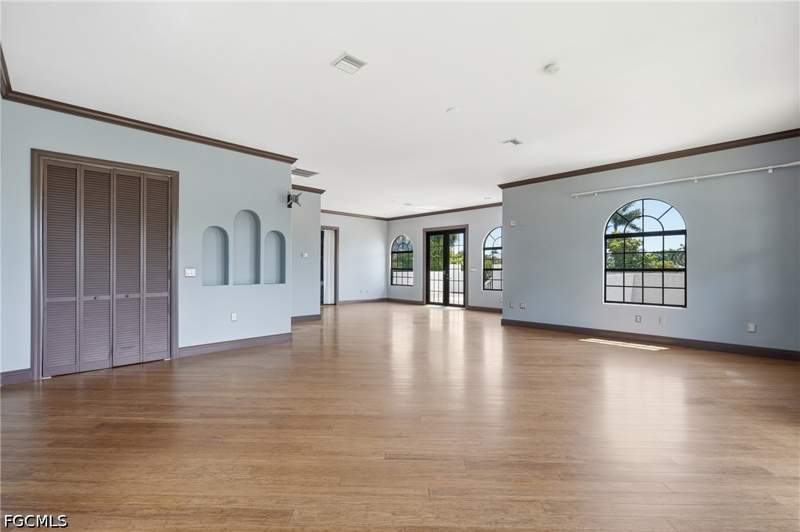 4 bedroom SingleFamilyResidence at 1358 Hopedale Dr, Twin Palm Estates, Fort Myers — photo 4