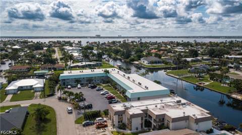 4940 Vincennes St 106, Cape Coral FL - photo 10 of 43