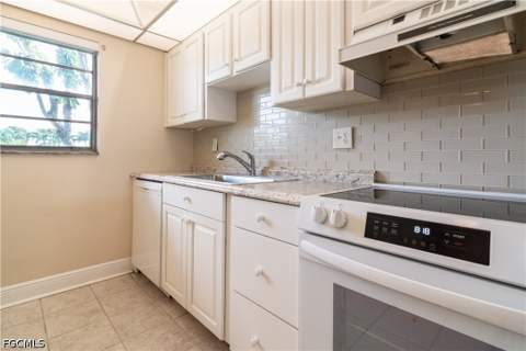 4940 Vincennes St 106, Cape Coral FL - photo 11 of 43