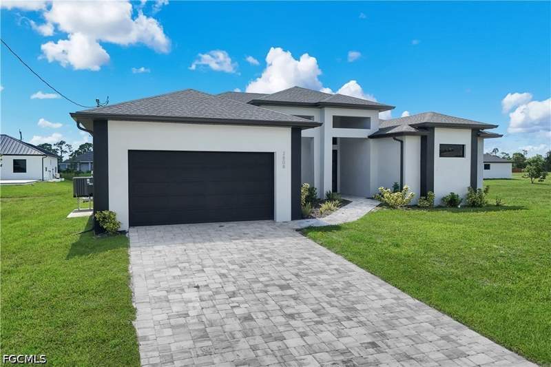 3 bedroom SingleFamilyResidence at 3808 NW 43rd Pl, Cape Coral, Cape Coral — photo 3