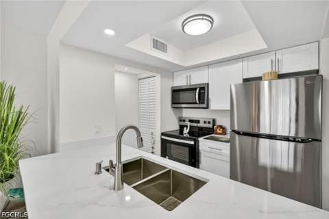 200 Lenell Rd 214, Fort Myers Beach FL - photo 13 of 32
