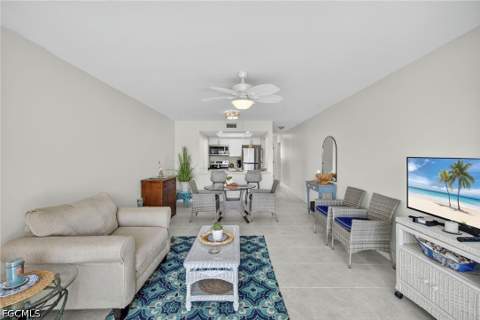 200 Lenell Rd 214, Fort Myers Beach FL - photo 6 of 32