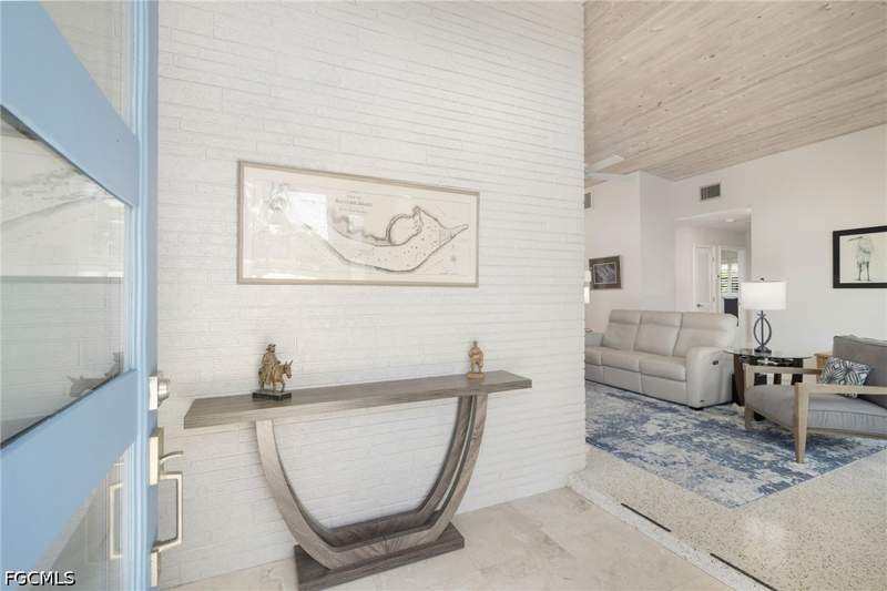 2 bedroom SingleFamilyResidence at 1729 Club house Rd, Yacht Club Colony, North Fort Myers — photo 3