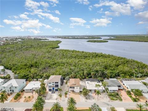 401 Donora Blvd, Fort Myers Beach FL - photo 23 of 50
