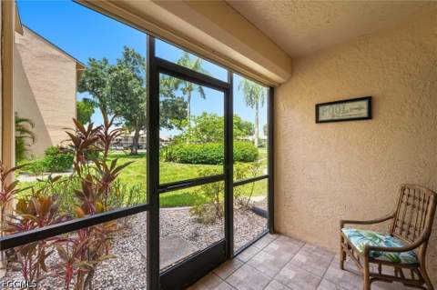 13240 White Marsh Ln 10, Fort Myers FL - photo 14 of 43