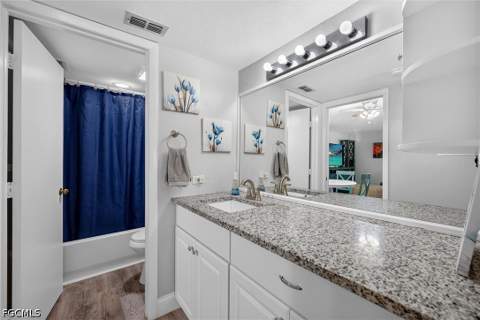 13240 White Marsh Ln 10, Fort Myers FL - photo 19 of 43
