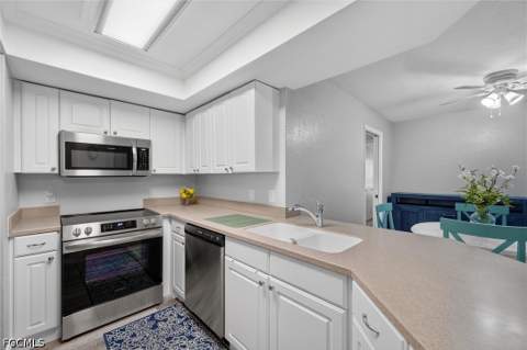13240 White Marsh Ln 10, Fort Myers FL - photo 9 of 43