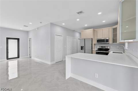 3006 39th St SW, Lehigh Acres FL - photo 11 of 36