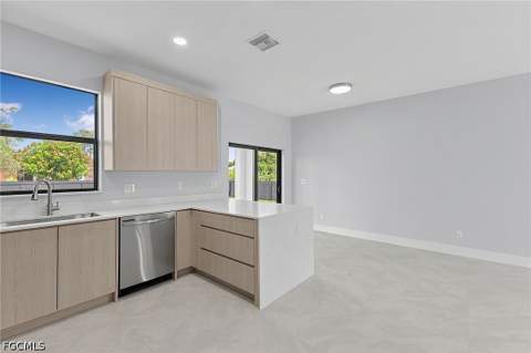 3006 39th St SW, Lehigh Acres FL - photo 12 of 36