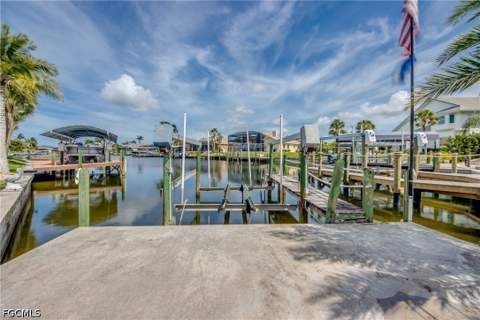 2105 SW 53rd Ter, Cape Coral FL - photo 18 of 40