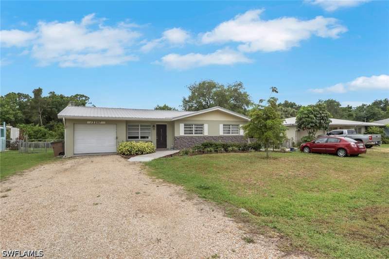 3 bedroom SingleFamilyResidence at 12207 De Moya Dr, Fort Myers Shores, Fort Myers — photo 2