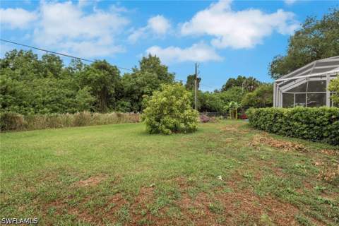 12207 De Moya Dr, Fort Myers FL - photo 24 of 37