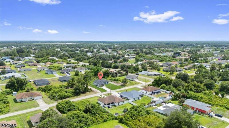 3 bedroom SingleFamilyResidence at 2815 37th St SW, Lehigh Acres, Lehigh Acres — photo 5