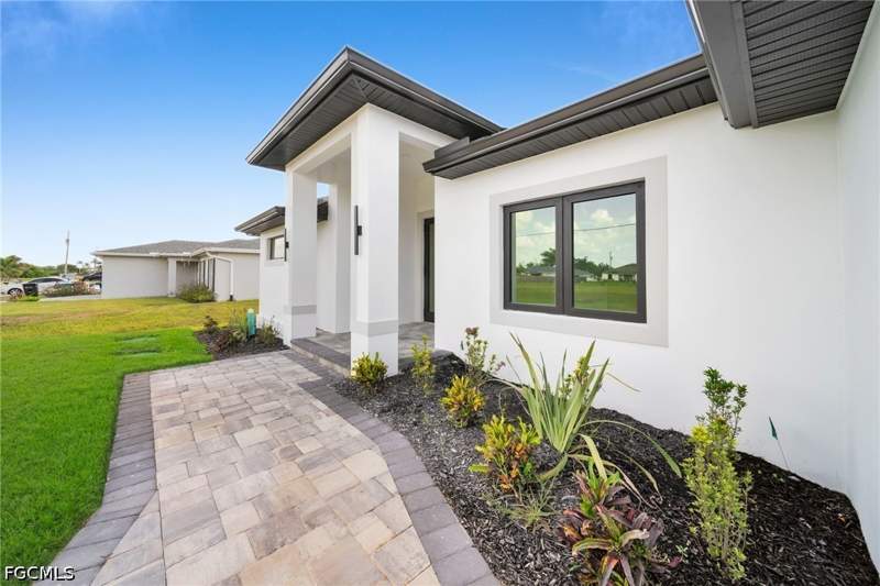 4 bedroom SingleFamilyResidence at 1213 NW 25th Pl, Cape Coral, Cape Coral — photo 4