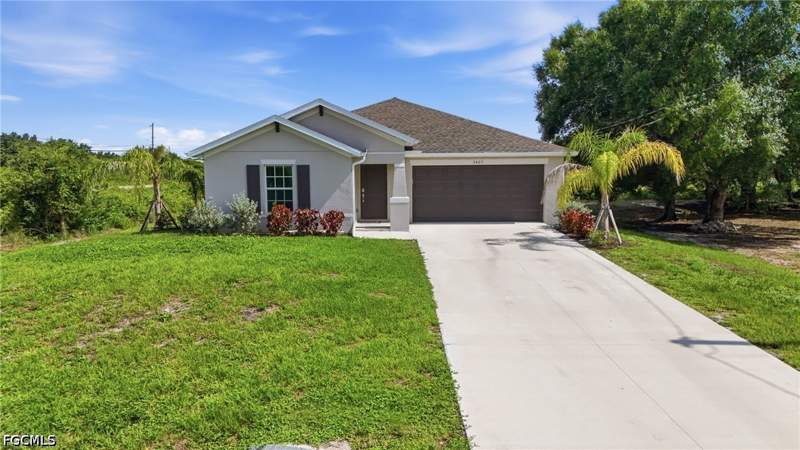 3 bedroom SingleFamilyResidence at 3403 34th St SW, Lehigh Acres, Lehigh Acres — photo 3