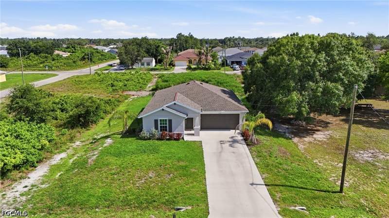 3 bedroom SingleFamilyResidence at 3403 34th St SW, Lehigh Acres, Lehigh Acres — photo 4