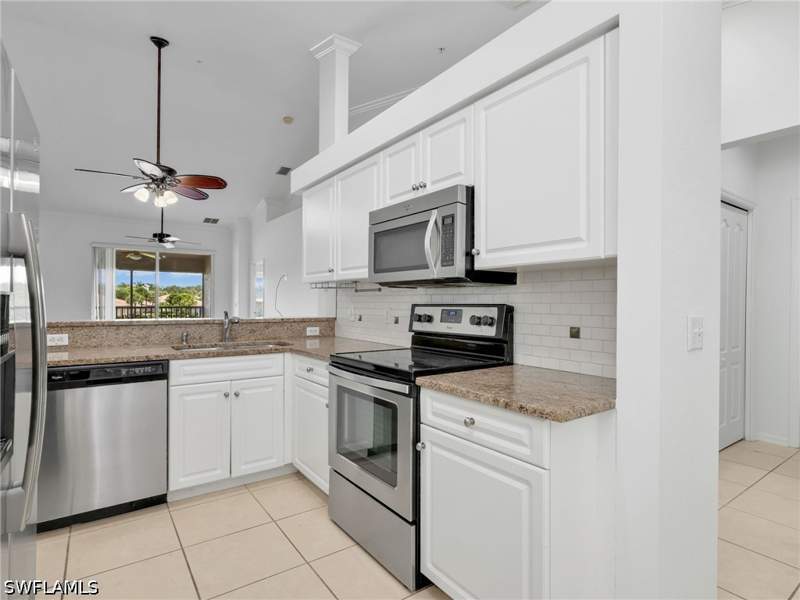 2 bedroom Condominium at 20040 Barletta Ln 326, Barletta, Estero — photo 2