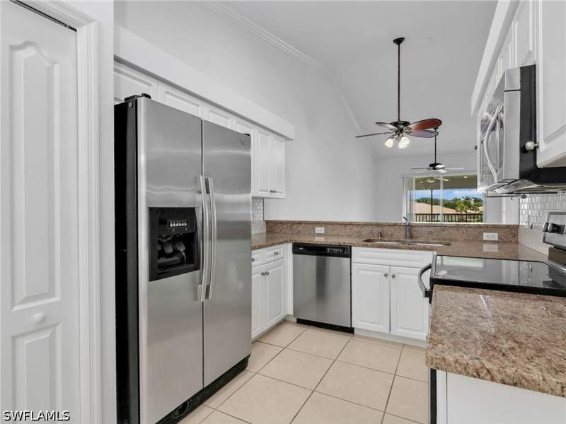 2 bedroom Condominium at 20040 Barletta Ln 326, Barletta, Estero — photo 3