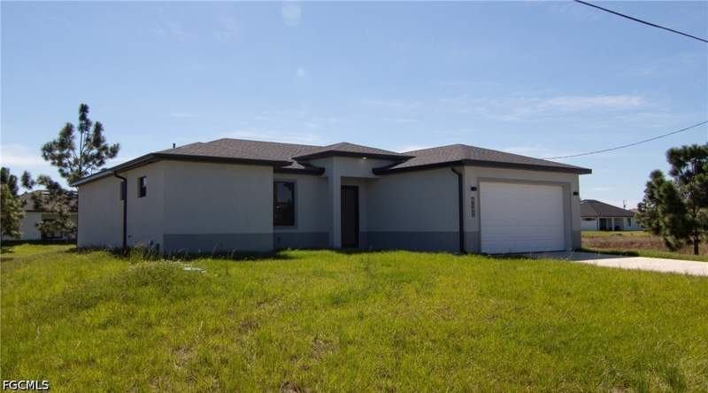 3 bedroom SingleFamilyResidence at 2907 Colin Ave S, Lehigh Acres, Lehigh Acres — photo 2