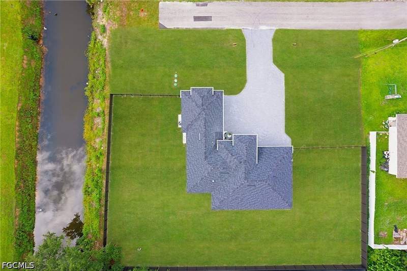3 bedroom SingleFamilyResidence at 4300 12th St SW, Lehigh Acres, Lehigh Acres — photo 5