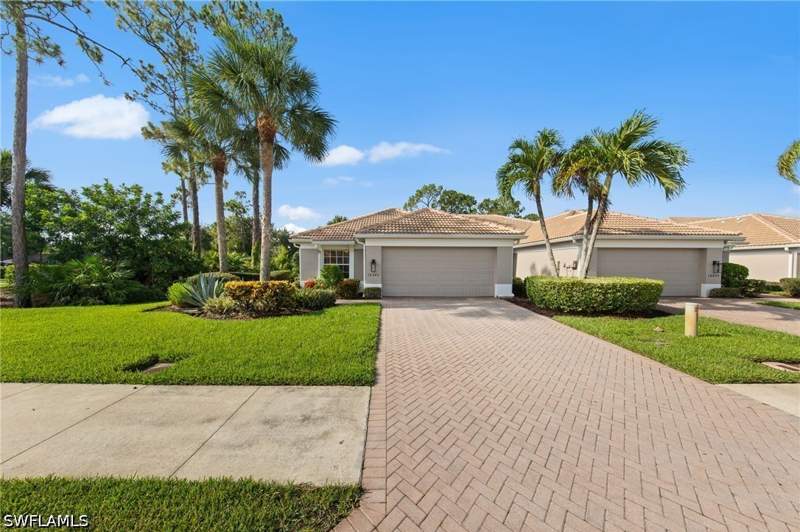 2 bedroom Attached at 10046 Horse Creek Rd, Cypress Cove, Fort Myers — photo 2