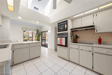15649 Carberry Ct, Fort Myers FL - photo 17 of 50