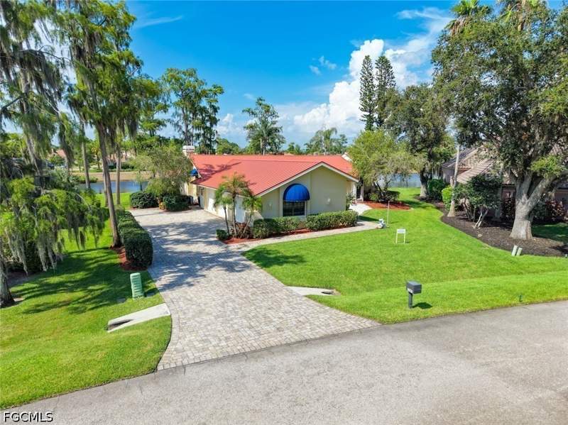 3 bedroom SingleFamilyResidence at 15649 Carberry Ct, Fiddlesticks Country Club, Fort Myers — photo 2