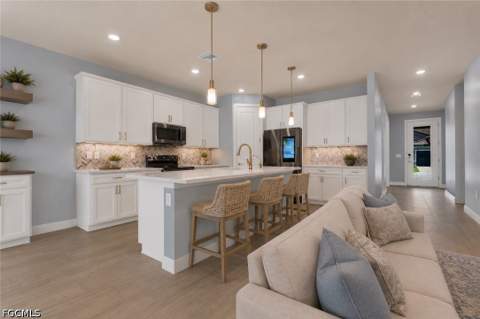 3943 Black Eagle Ln, Fort Myers FL - photo 14 of 50