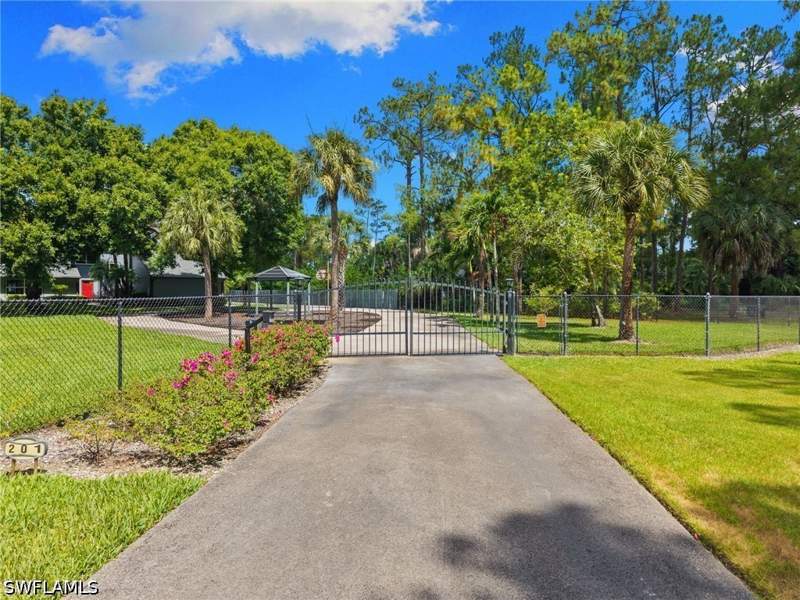4 bedroom SingleFamilyResidence at 201 Perkins Dr, Golden Gate Estates, Naples — photo 3