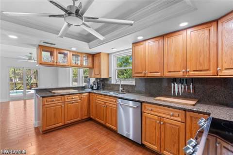 201 Perkins Dr, Naples FL - photo 8 of 50