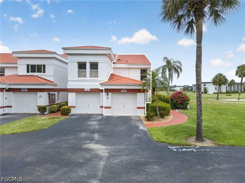 2 bedroom Condominium at 1990 Leisure Dr 3, Seven Lakes, Fort Myers — photo 3
